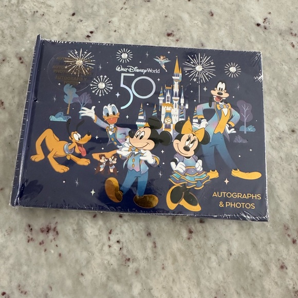 Disney World 50th Anniversary Autograph Book - Picture 1 of 3